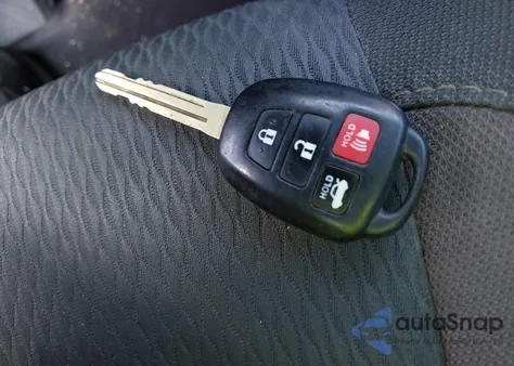 2017 Toyota Corolla Le из США, поврежденный, VIN 5YFBURHEXHP709540